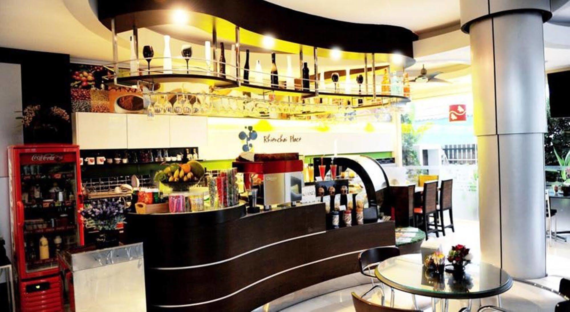 Rhienchai Place Hotel Surat Thani Buitenkant foto